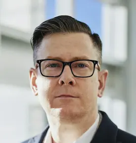 Headshot of Sam Park, a male YouTuber using Toolplay’s AI tools to create video intros and streamline production